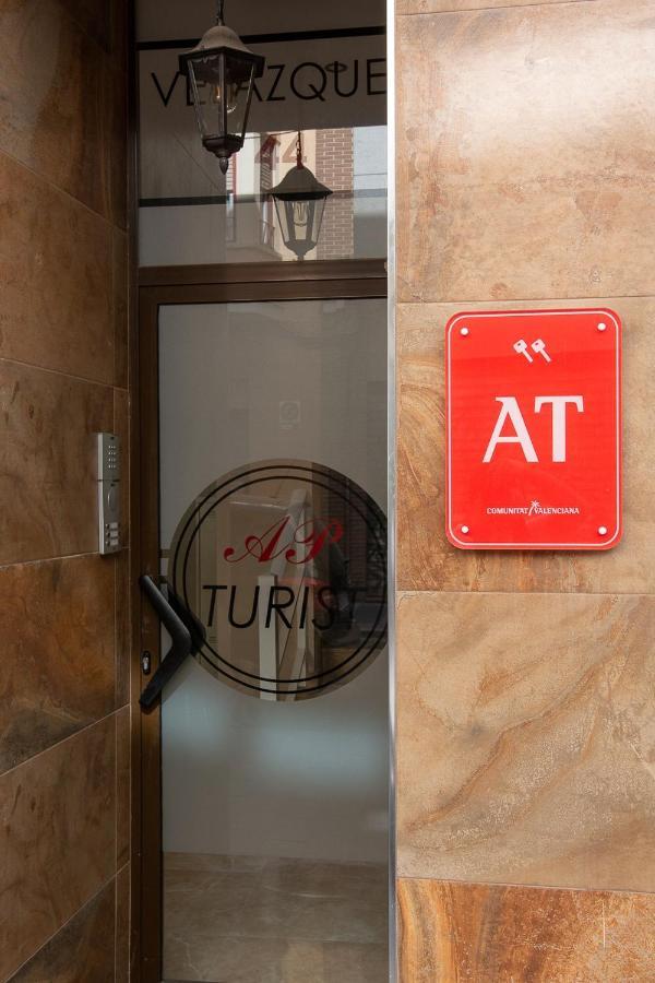 Apartament Ap Turist Velazquez Alicante Zewnętrze zdjęcie